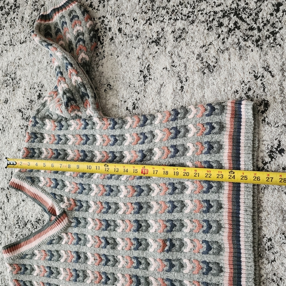 Cottage Core Chunky Woven Sweater Womens Size M Gray Mauve Kerrick Vneck - Picture 9 of 10